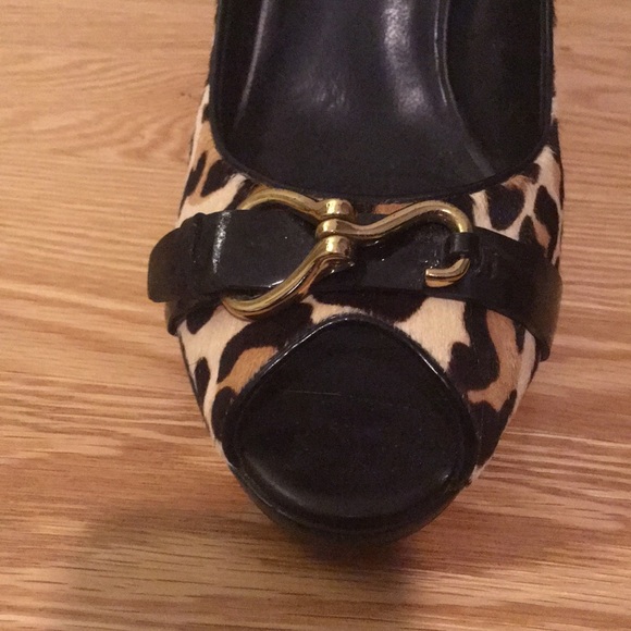 Sophisticated Leopard / Cheetah Cole Haan sexy 3 in heels 👠 - Picture 4 of 6